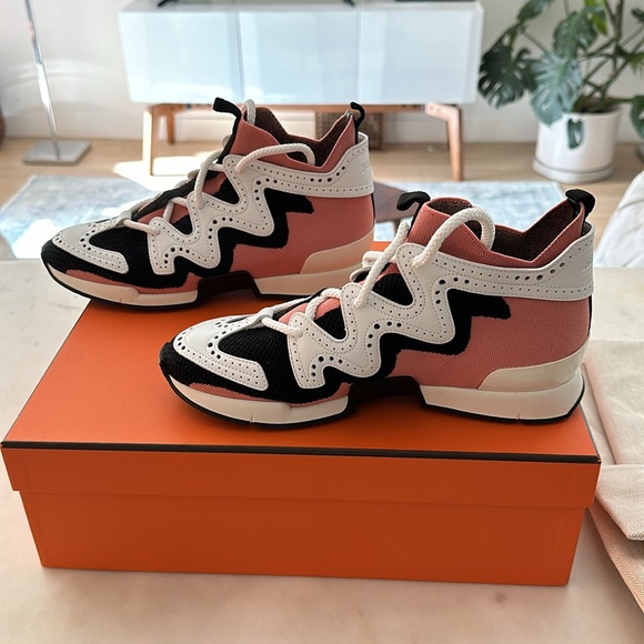 Hermès Action Sneakers BNIB 38.5. Never worn . - Picture 6 of 8